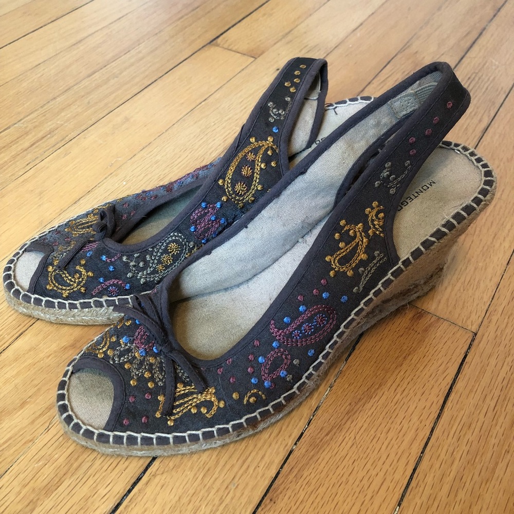 Embroidered woven wedge heels size 9.5